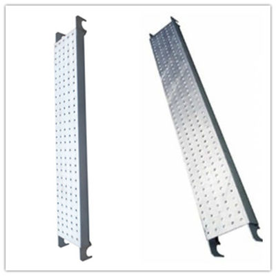 中国 フック、厚さ1.8ミリメートルと亜鉛メッキPregalvanized鋼製足場板 サプライヤー